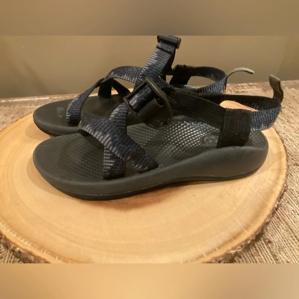 Chaco Kids EcoTread sport Black‎ & Gray Sandals Size 4